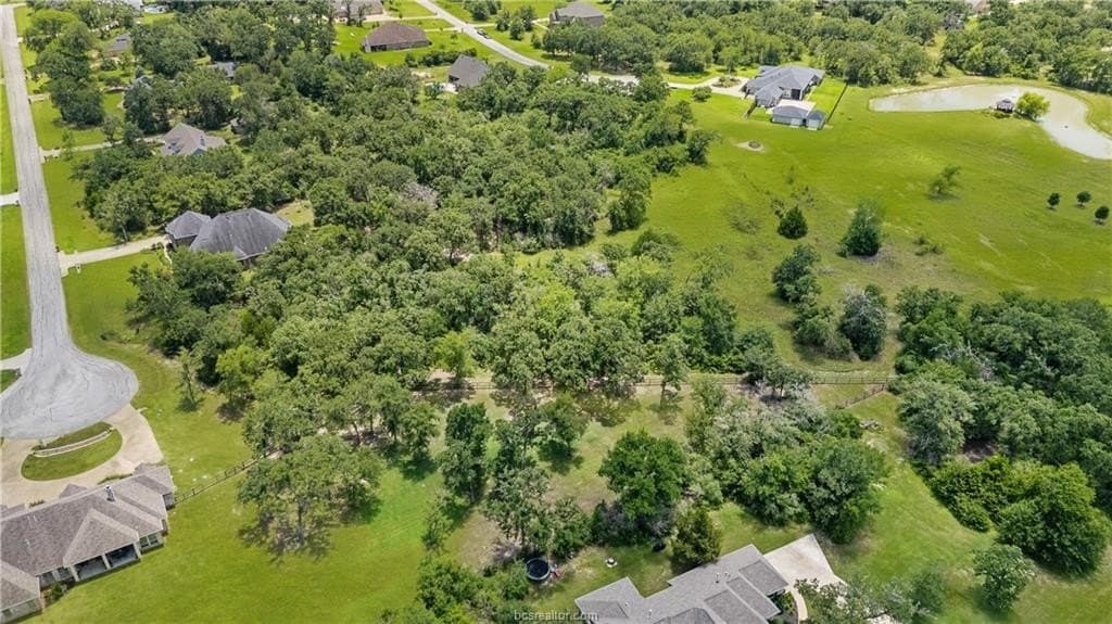 1.58 acres in Grimes County gallery image 4