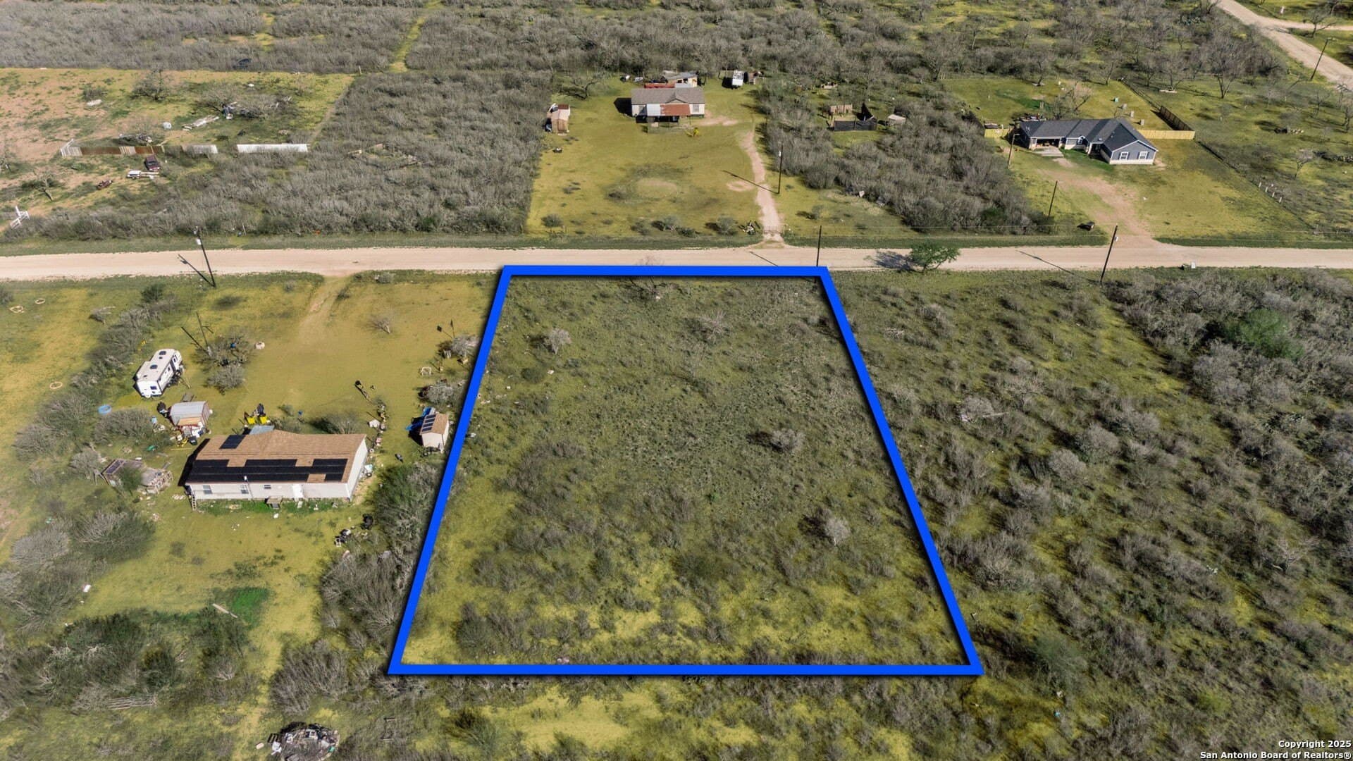 1 acres in Frio County