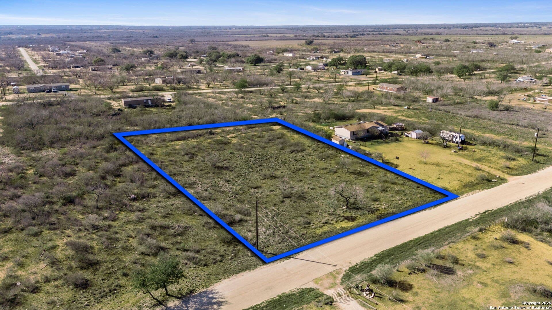 1 acres in Frio County - photo 4