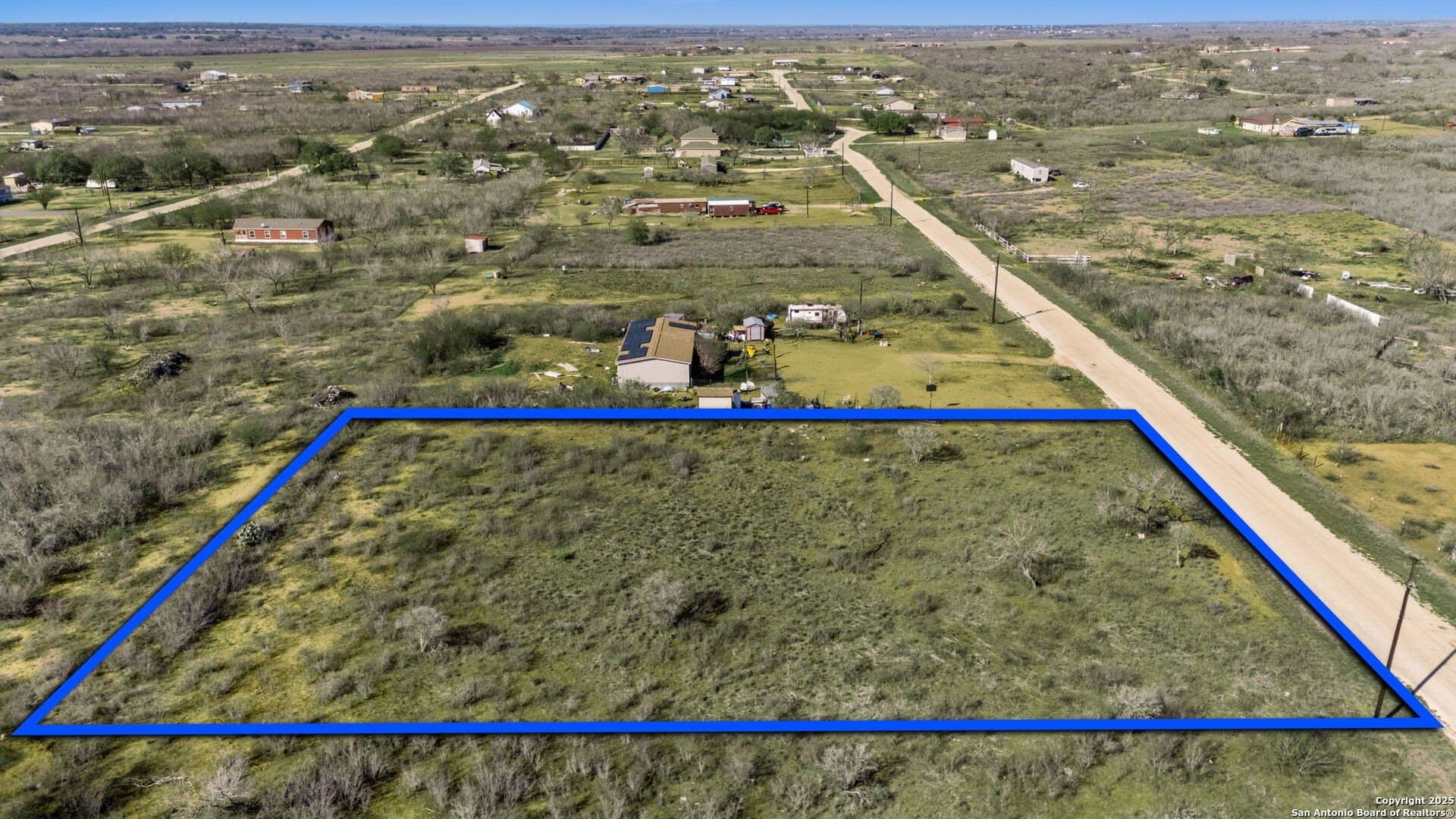 1 acres in Frio County - photo 3