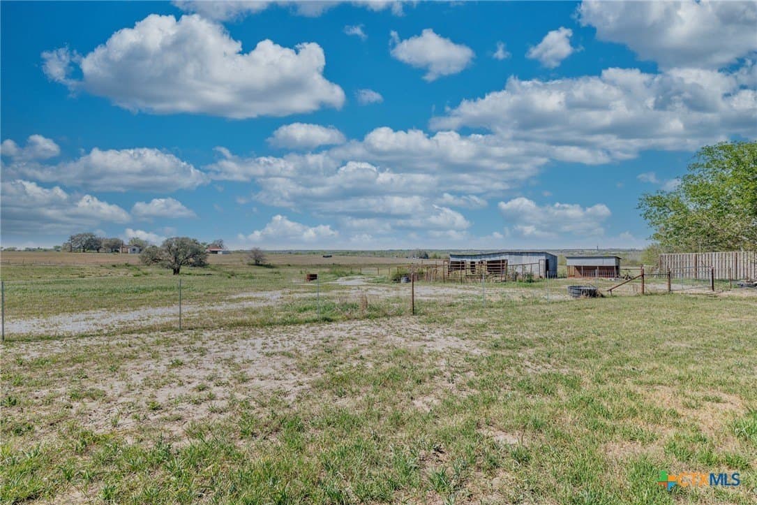 20 acres in DeWitt County - photo 36