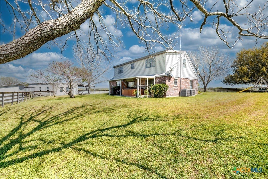20 acres in DeWitt County - photo 33