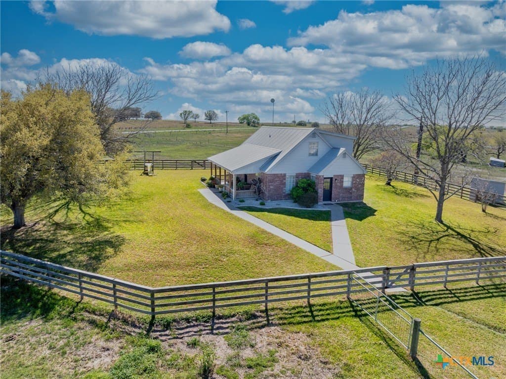 20 acres in DeWitt County gallery image 2