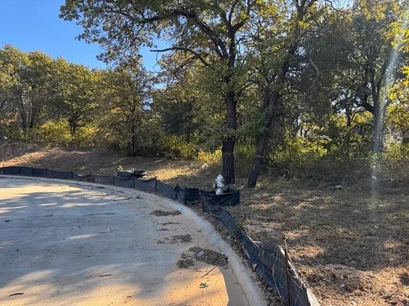 0.9 acres in Tarrant County gallery image 4