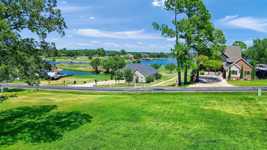 0.37 acres in Cooke County
