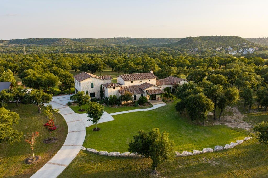10.01 acres in Gillespie County - photo 4