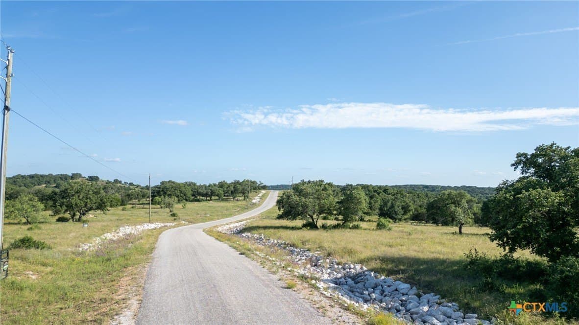 10 acres in San Saba County gallery image 4