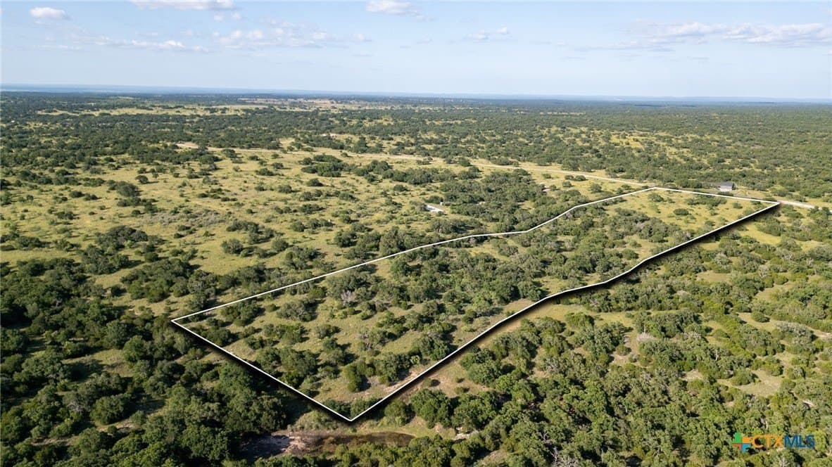 10 acres in San Saba County - photo 6