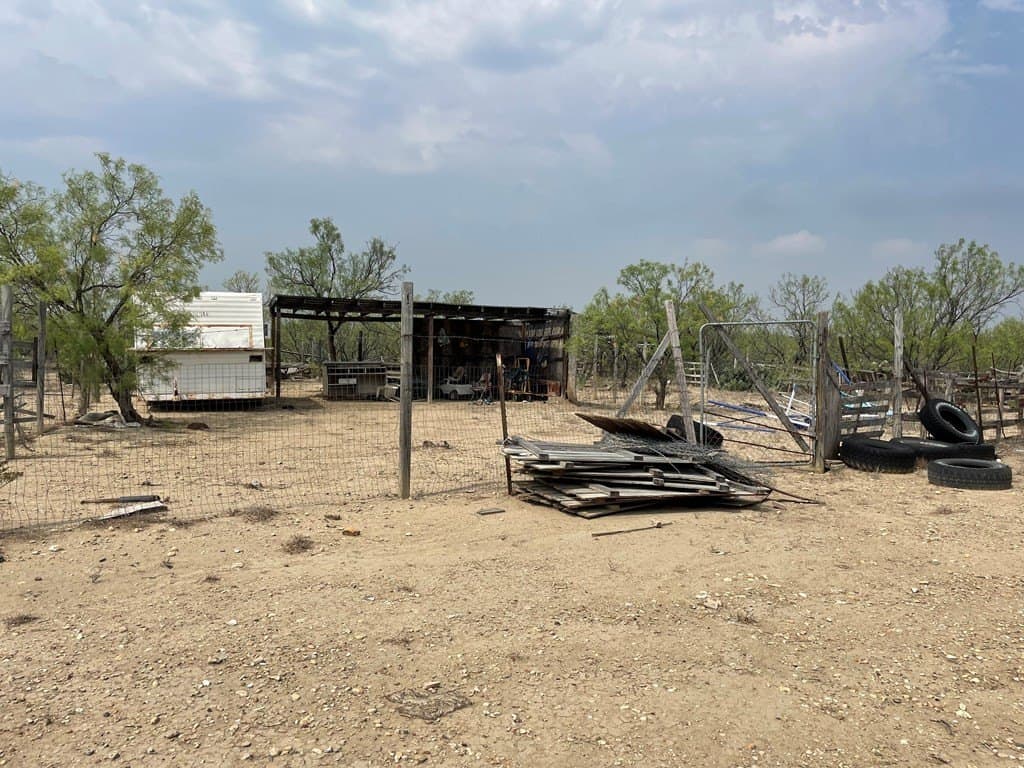 25.14 acres in Maverick County gallery image 3