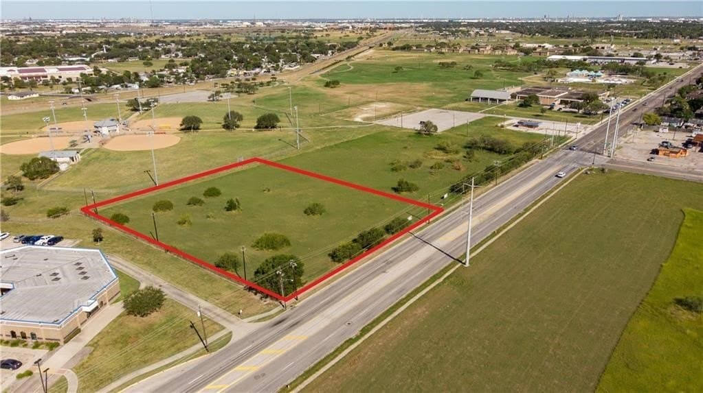 76,883 acres in Nueces County - photo 5