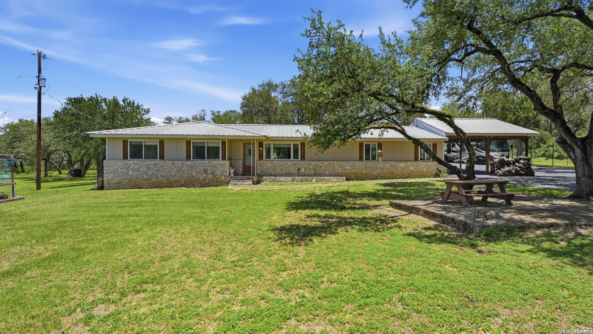9.99 acres in Comal County - photo 8