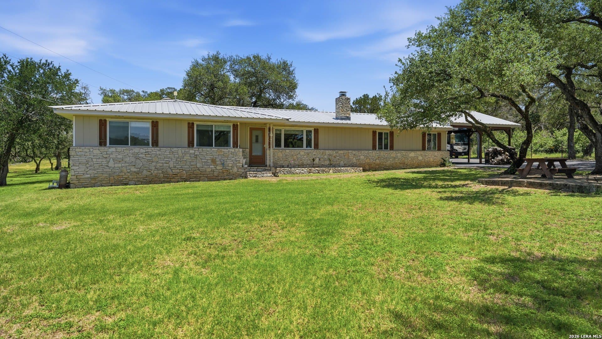 9.99 acres in Comal County - photo 2
