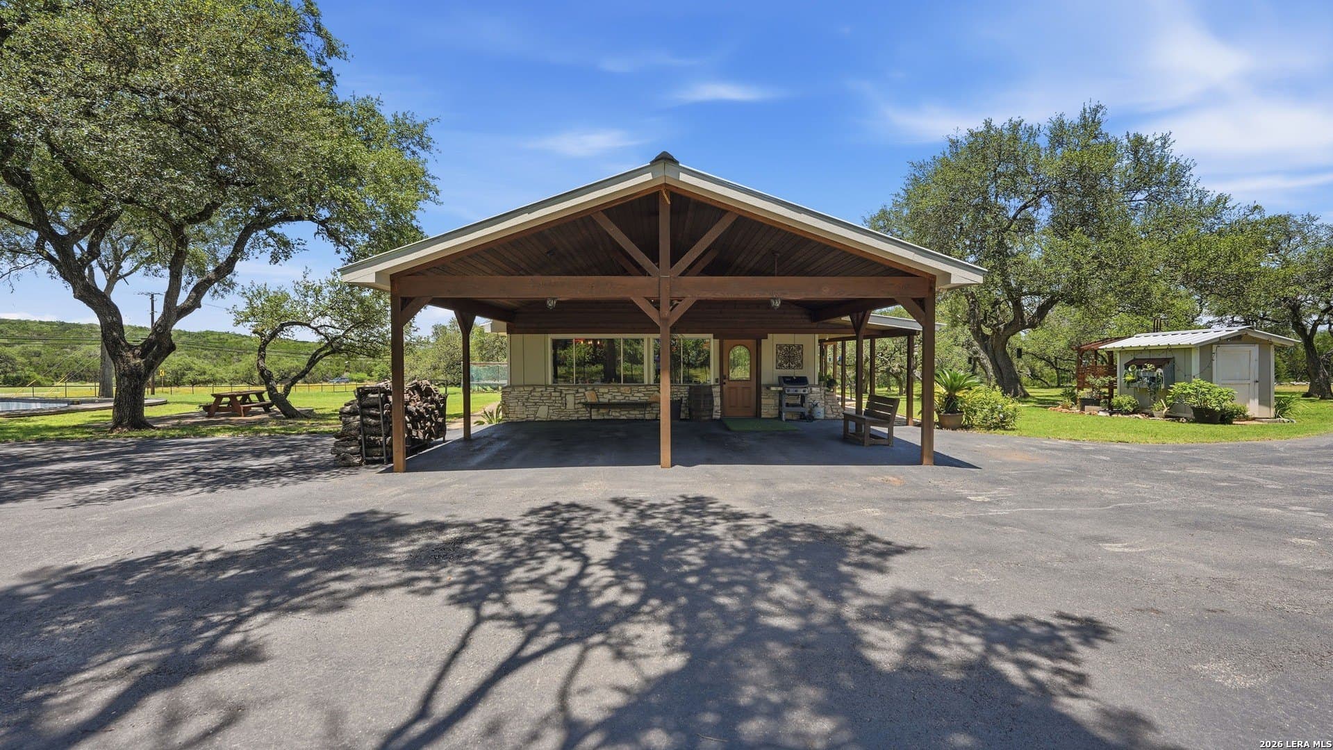 9.99 acres in Comal County - photo 4