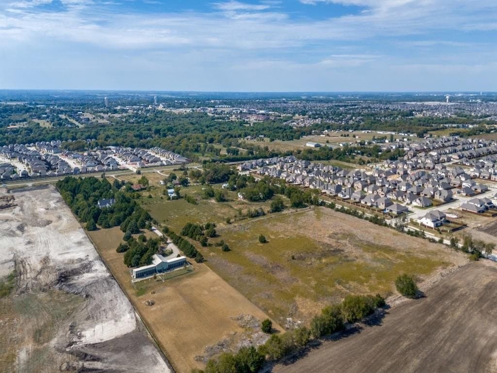 7.61 acres in Collin County gallery image 3