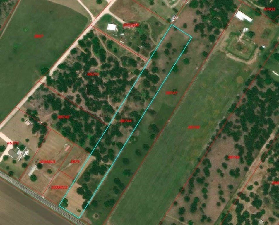 4.3 acres in San Patricio County gallery image 3