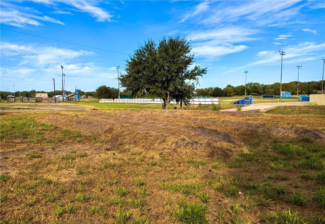 0.34 acres in Live Oak County - photo 2