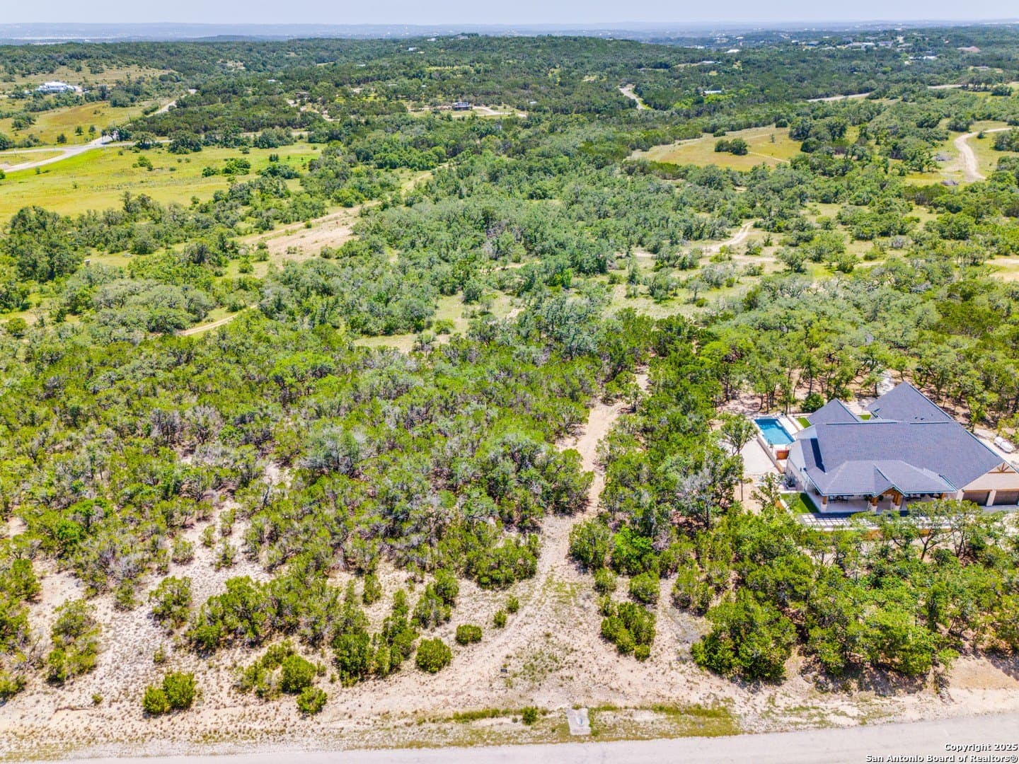 1 acres in Comal County - photo 6