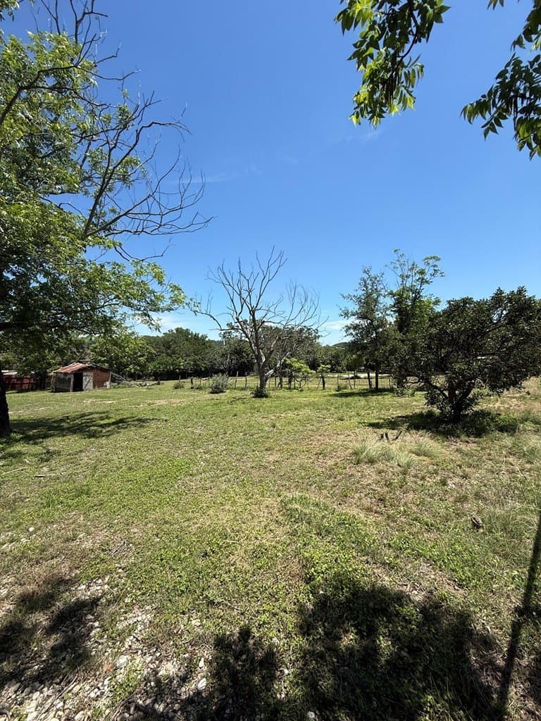 0.52 acres in Kerr County - photo 6