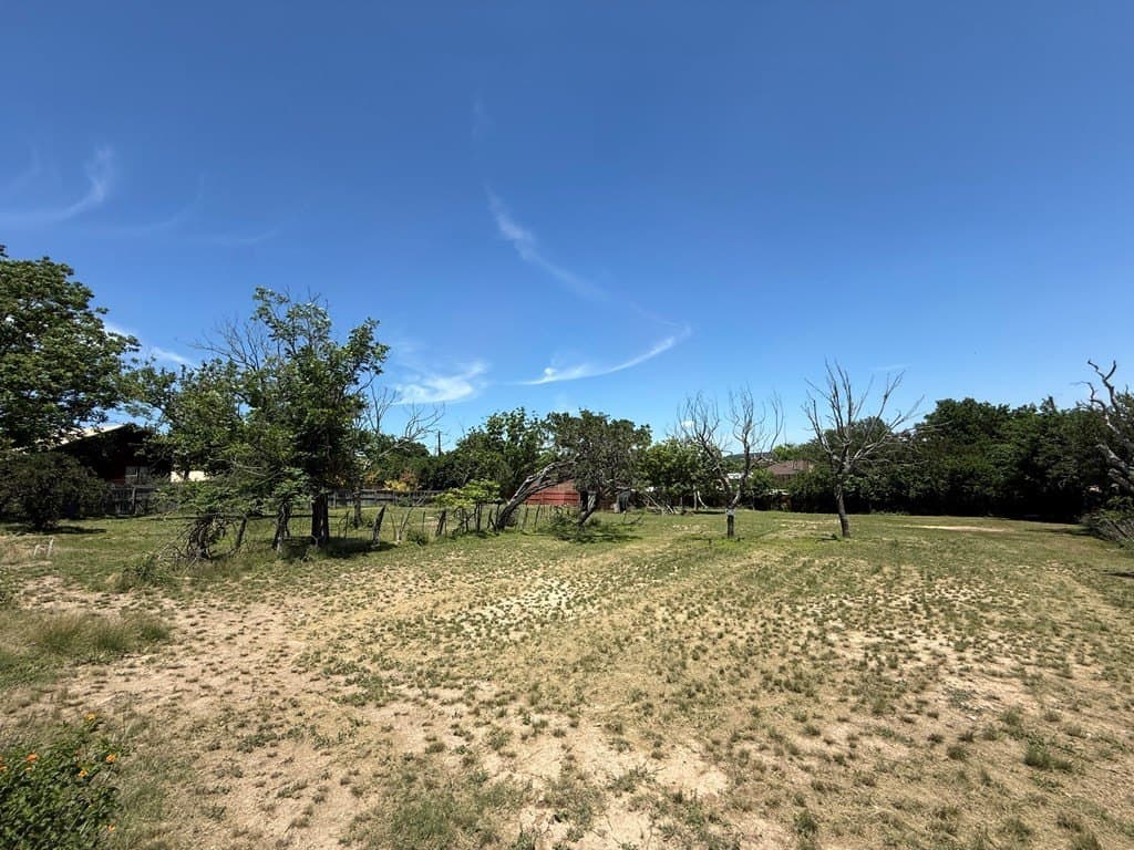 0.52 acres in Kerr County - photo 10