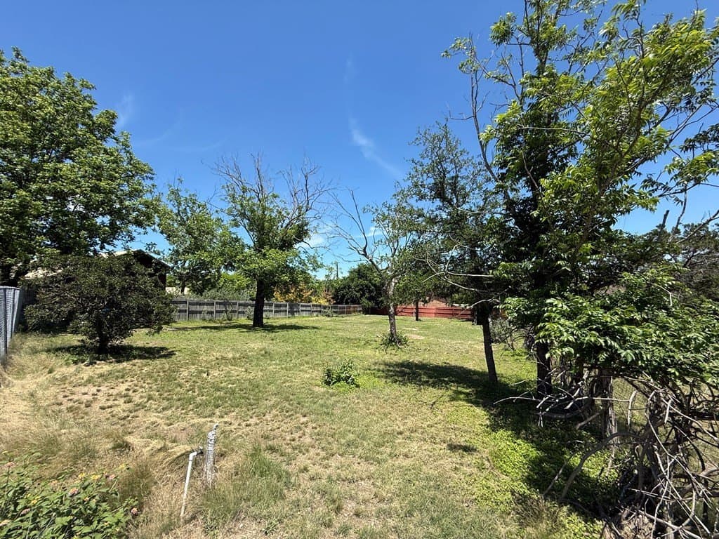0.52 acres in Kerr County - photo 11