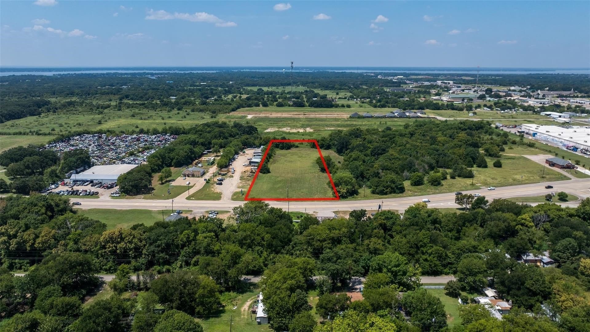 3 acres in Henderson County gallery image 4