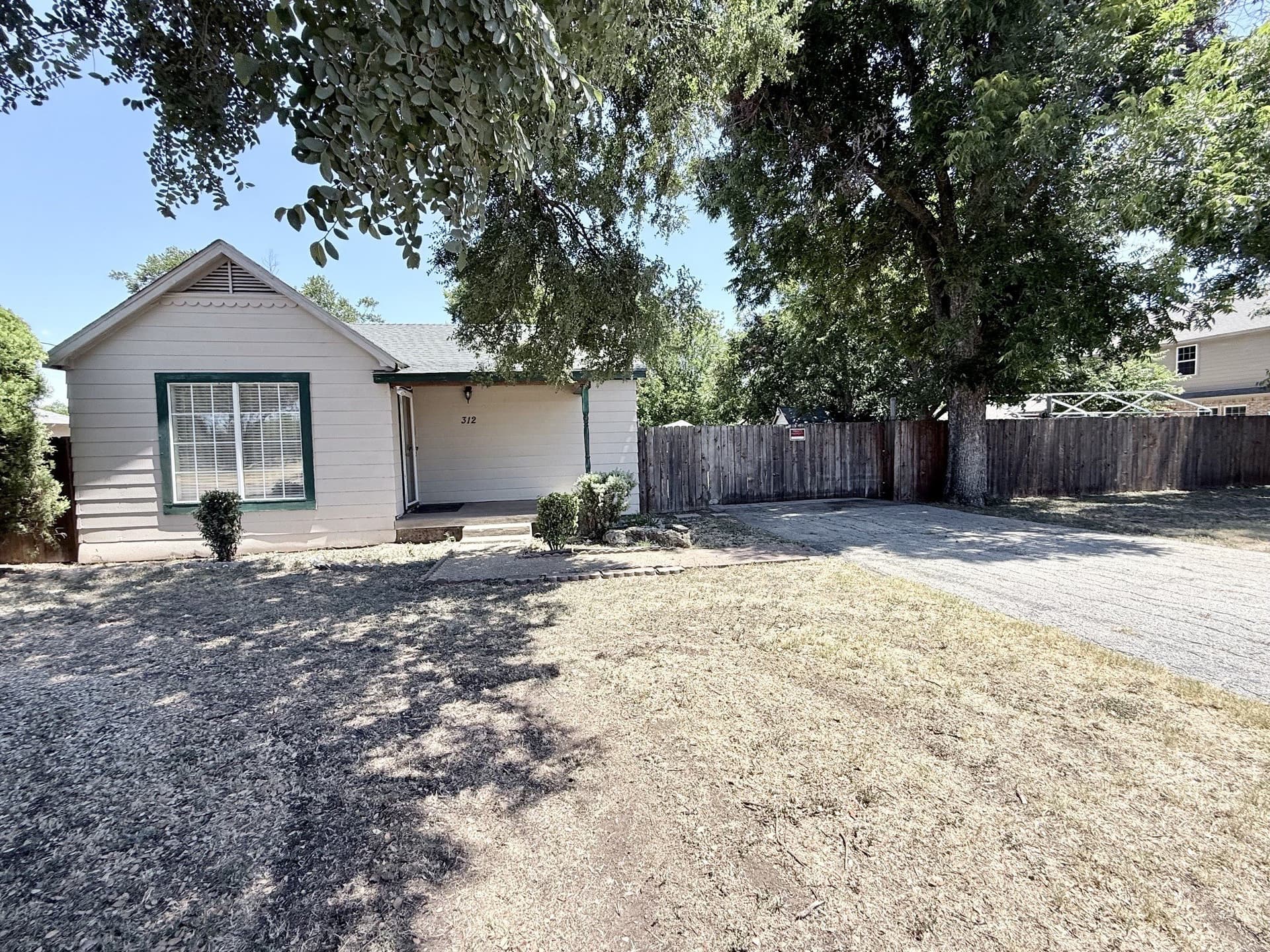 1.61 acres in Tarrant County - photo 3