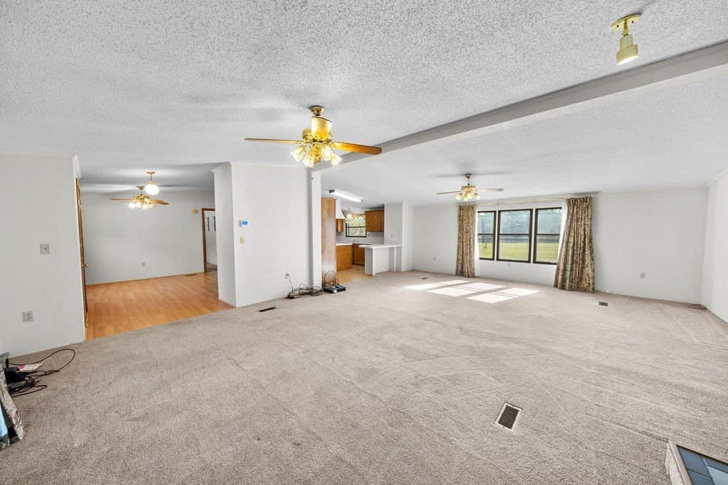 21.37 acres in Wood County - photo 7