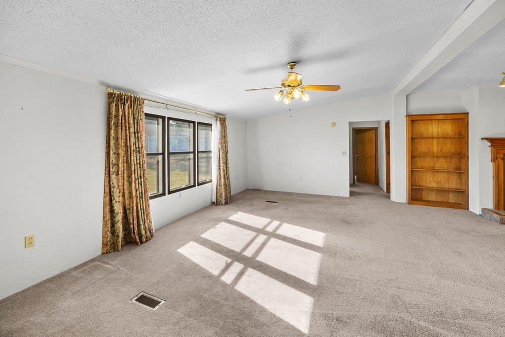 21.37 acres in Wood County - photo 4