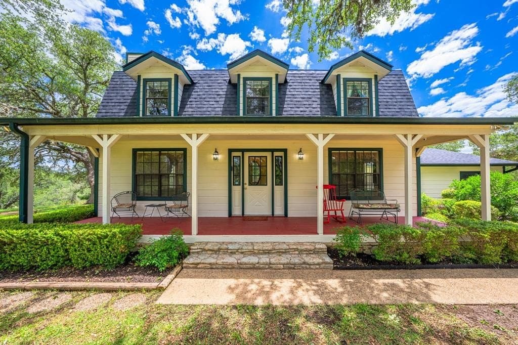 11.83 acres in Bandera County