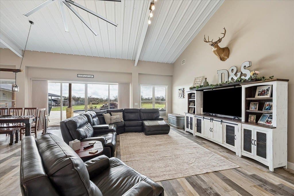 10.02 acres in Austin County featured view