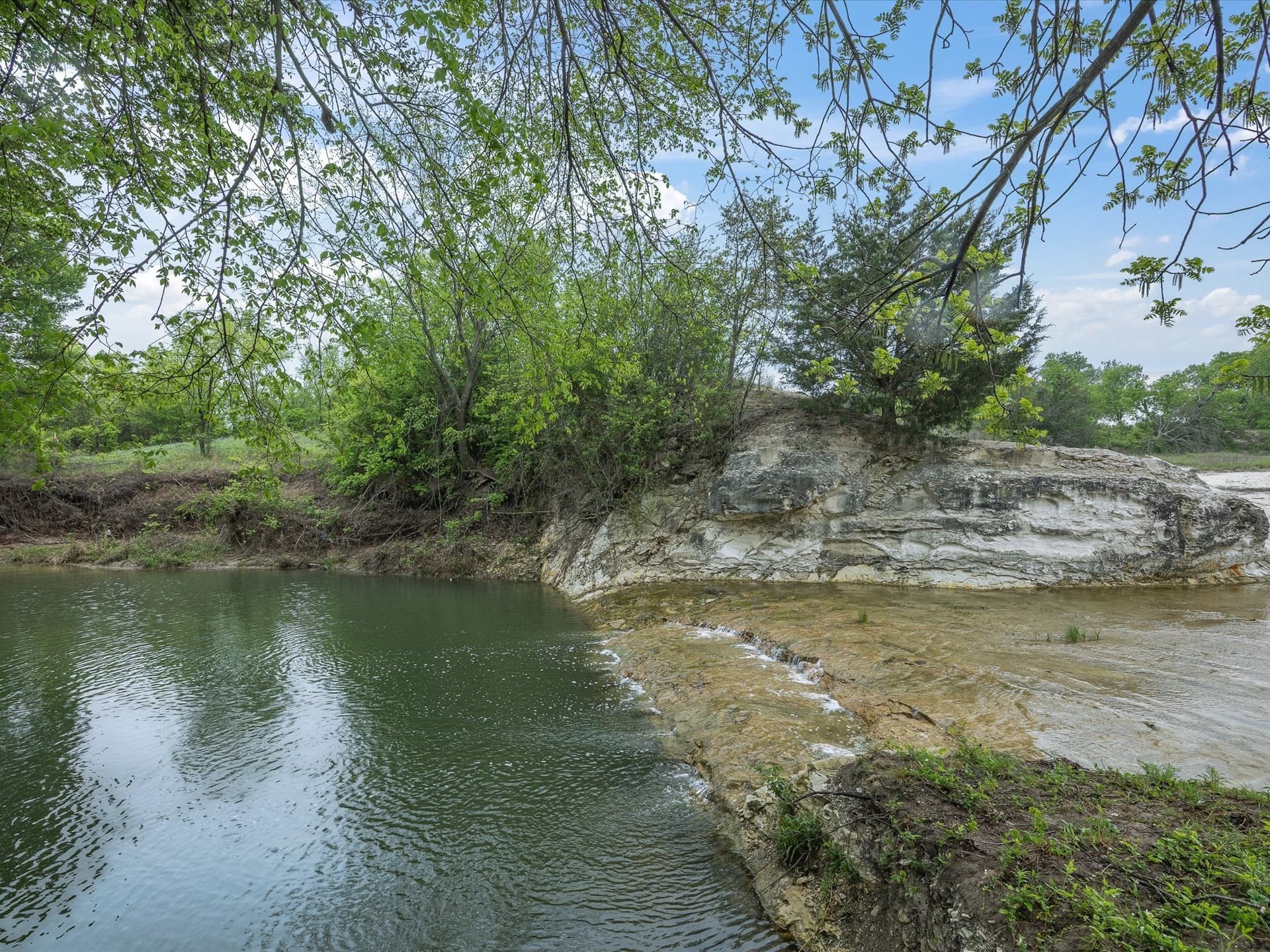 17.92 acres in Ellis County - photo 12