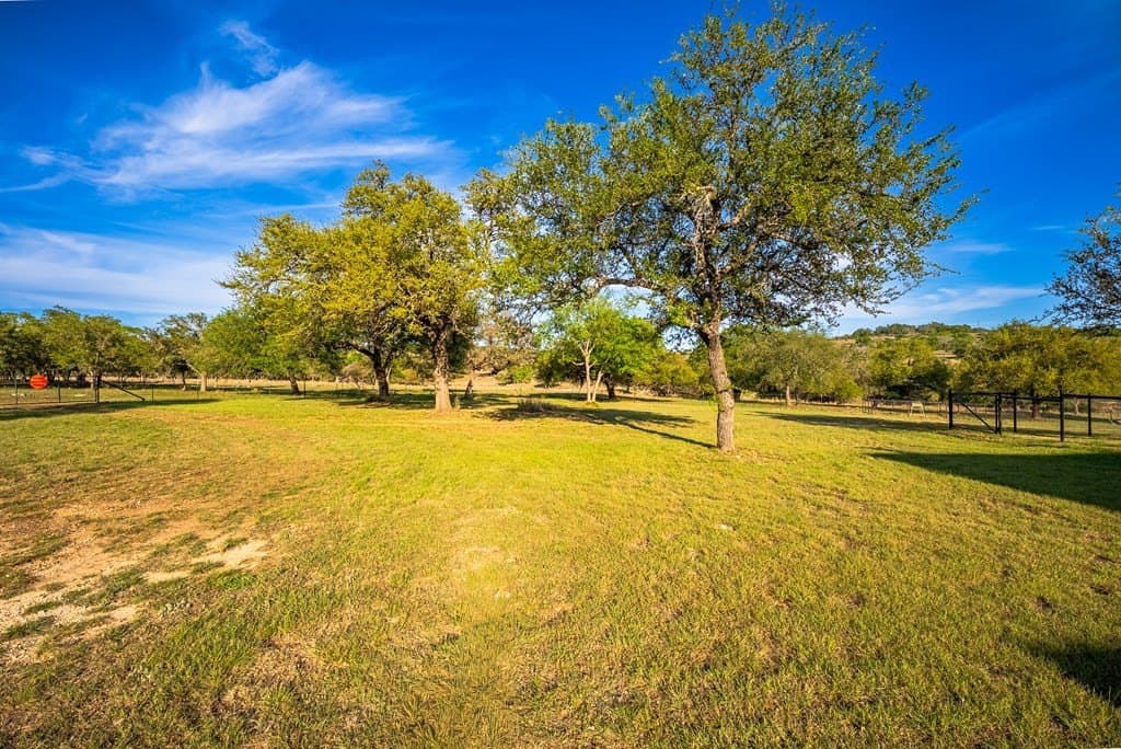 55.16 acres in Gillespie County - photo 15