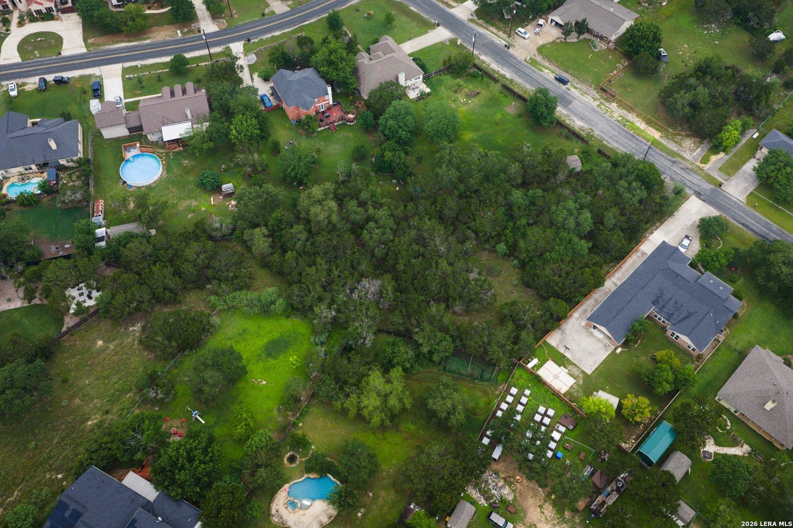 0.95 acres in Bexar County gallery image 3