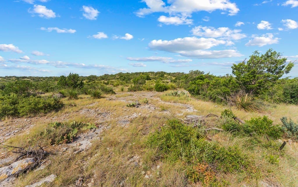 39.92 acres in Edwards County - photo 13