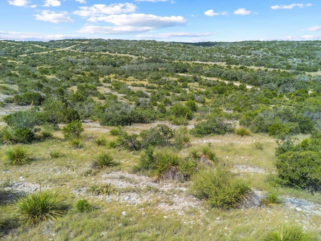 39.92 acres in Edwards County - photo 11