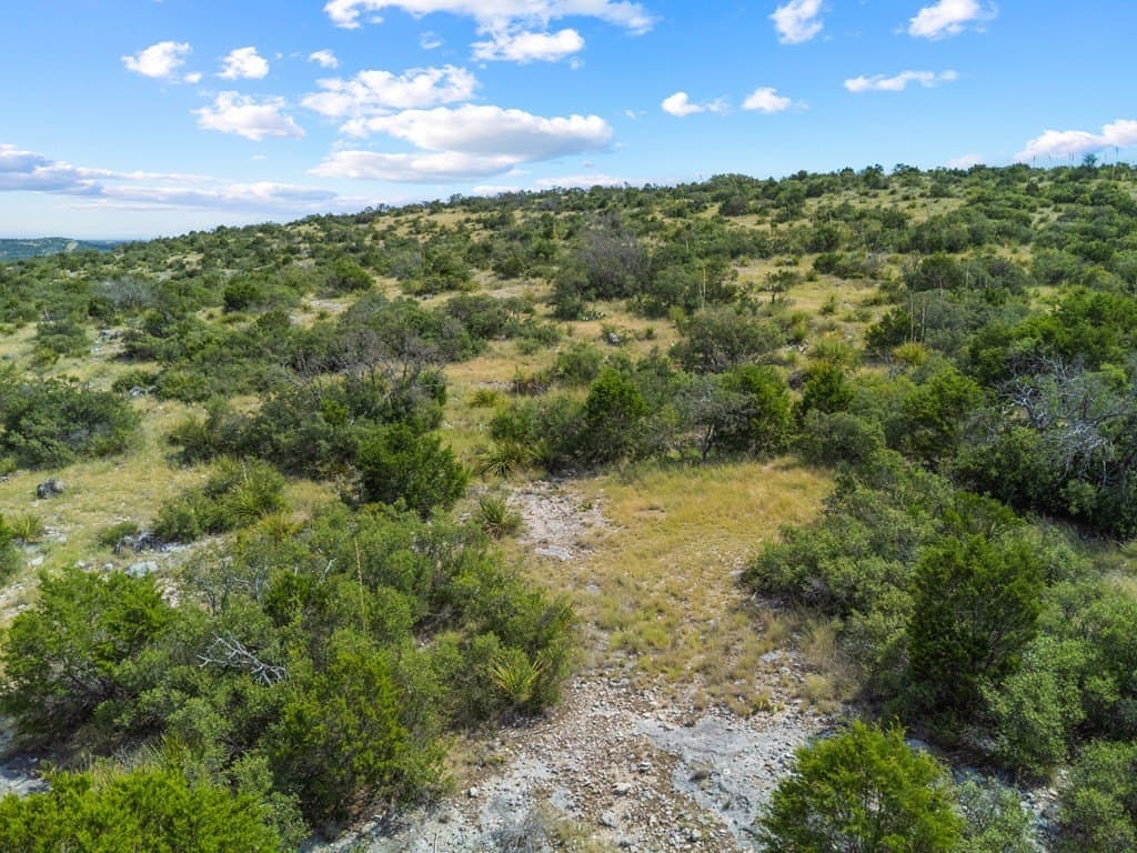 39.92 acres in Edwards County gallery image 4
