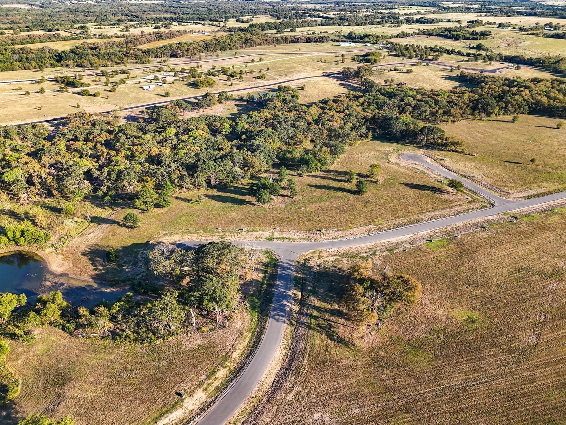 1.6 acres in Fannin County gallery image 3