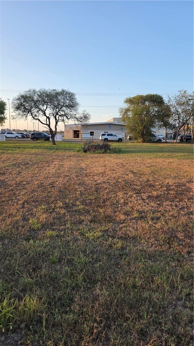 0.69 acres in Bee County - photo 2