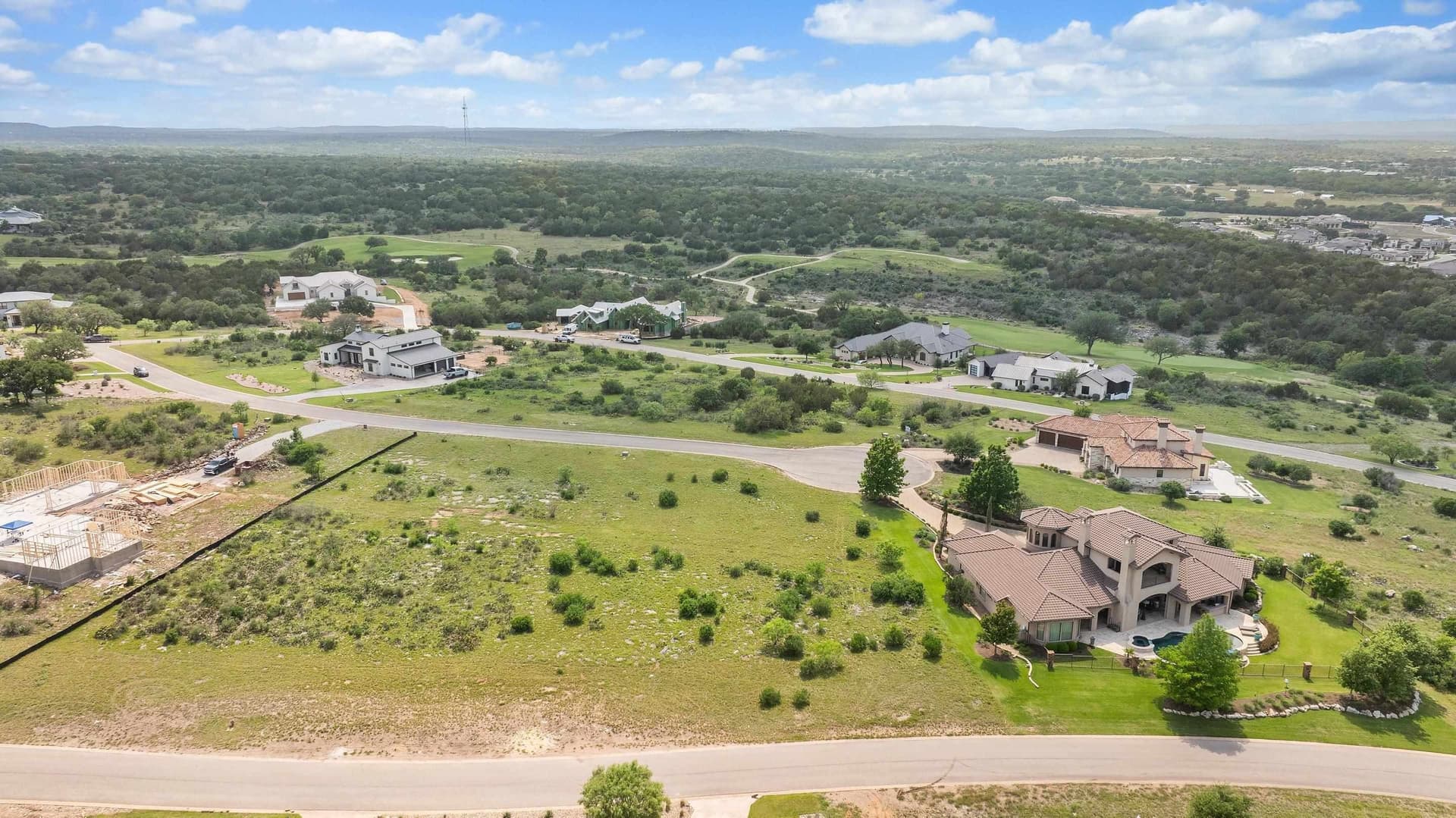 0.65 acres in Llano County gallery image 3