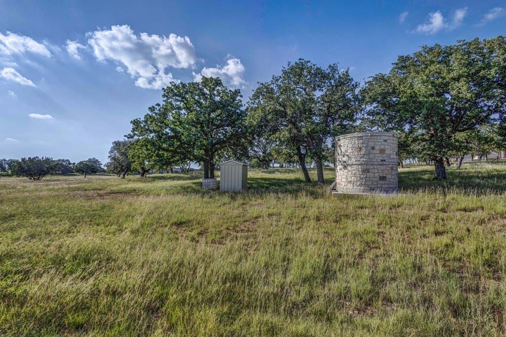 10.01 acres in Gillespie County - photo 8