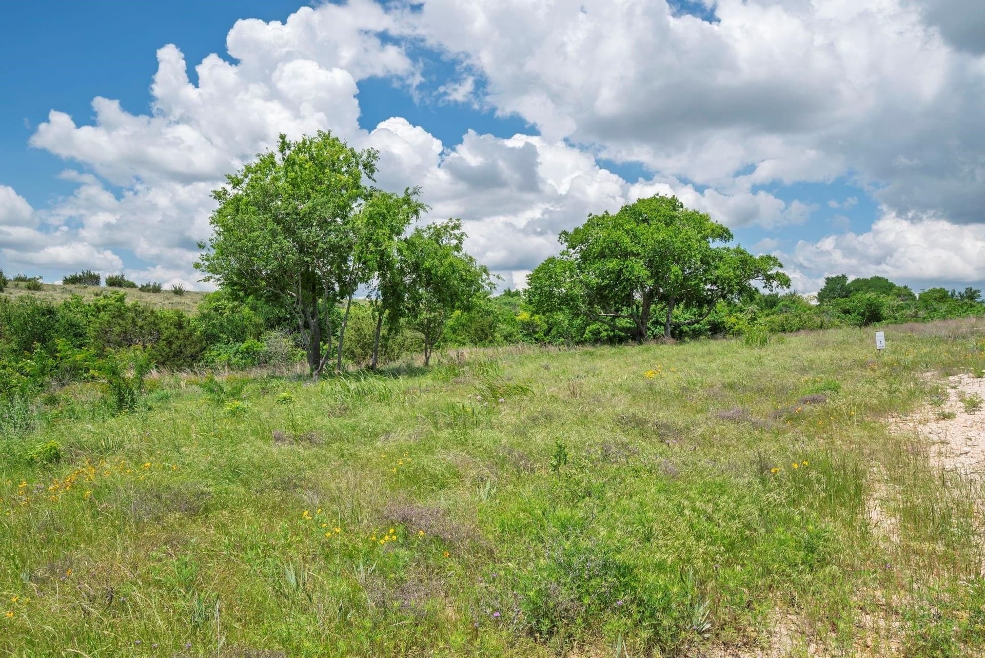 1.74 acres in Hood County gallery image 2
