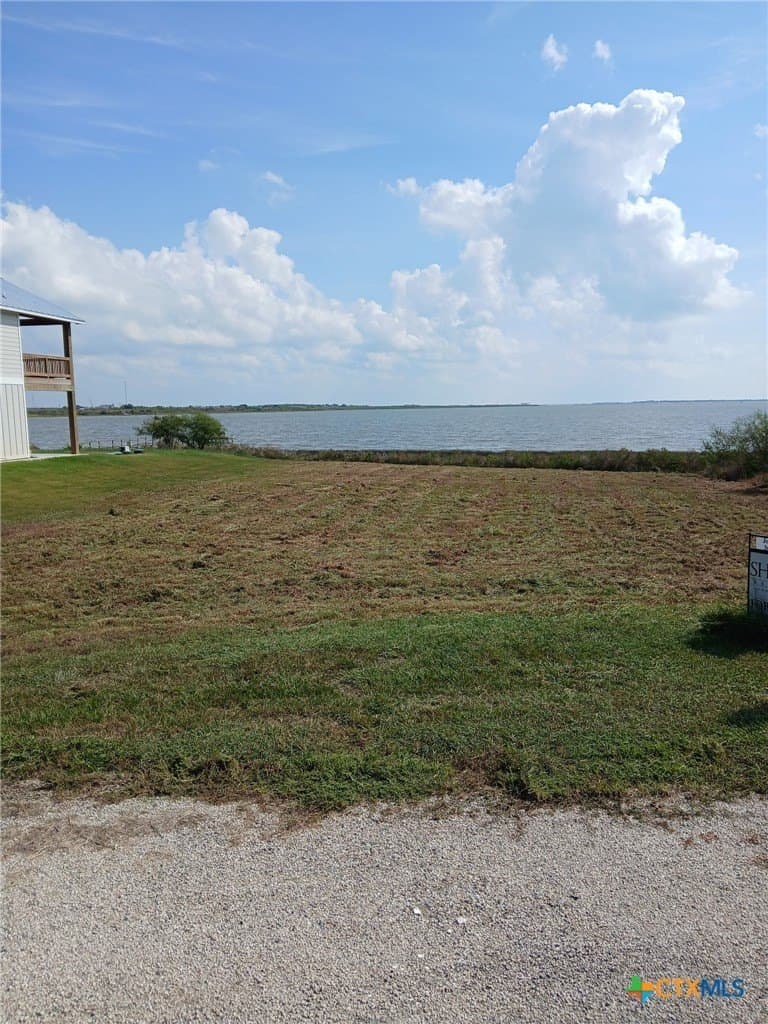 0.5 acres in Calhoun County - photo 3