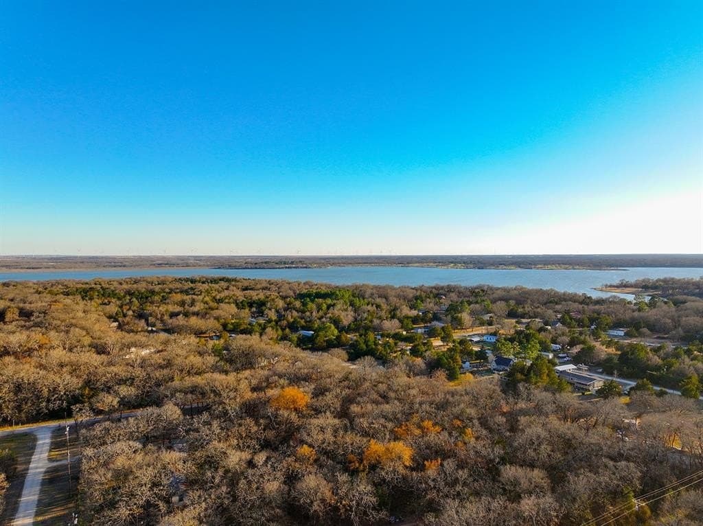 0.34 acres in Navarro County
