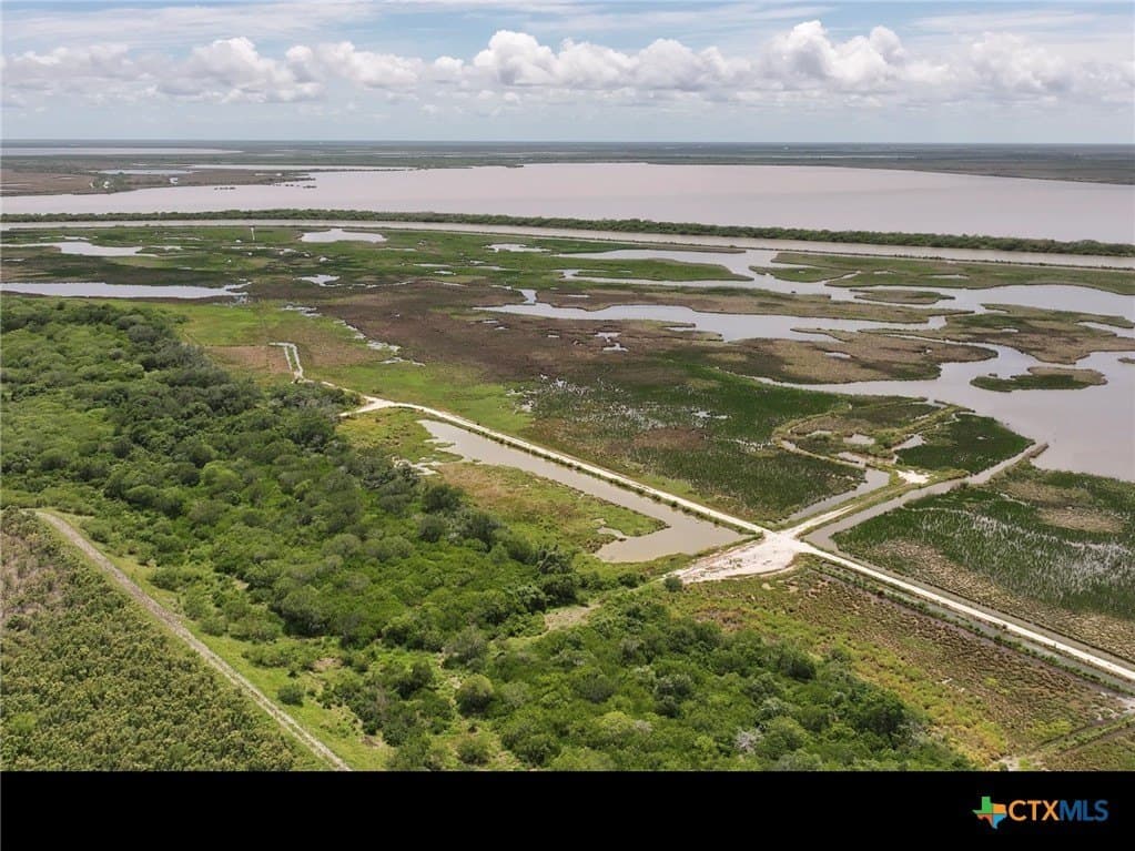 226.91 acres in Calhoun County - photo 20