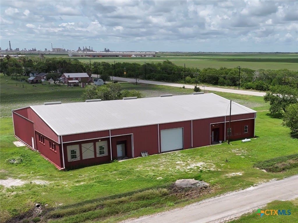 226.91 acres in Calhoun County - photo 10