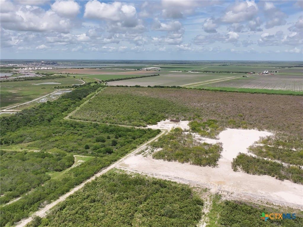 226.91 acres in Calhoun County - photo 22