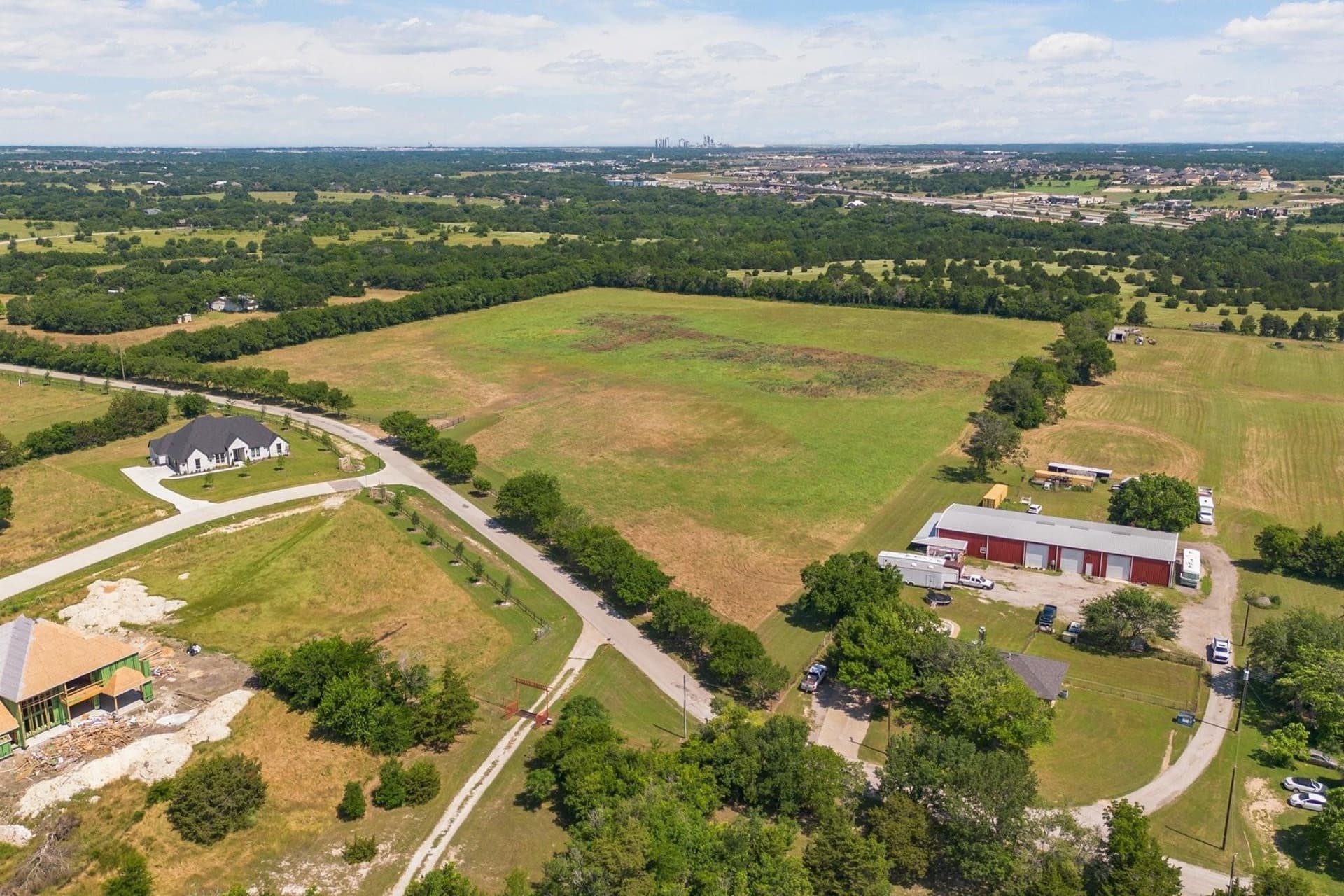 19.16 acres in Ellis County - photo 4