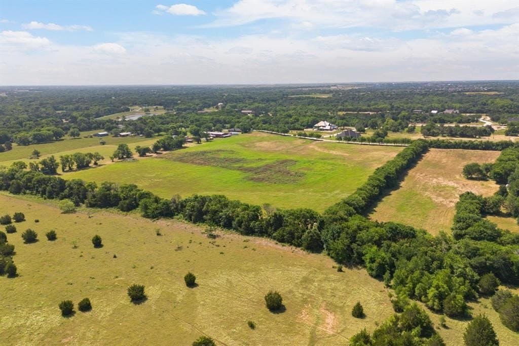 19.16 acres in Ellis County - photo 5