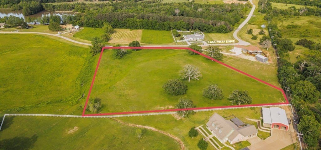 4.11 acres in Henderson County gallery image 3
