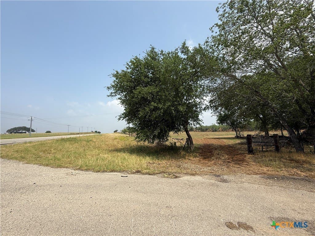 11.5 acres in Wilson County - photo 3